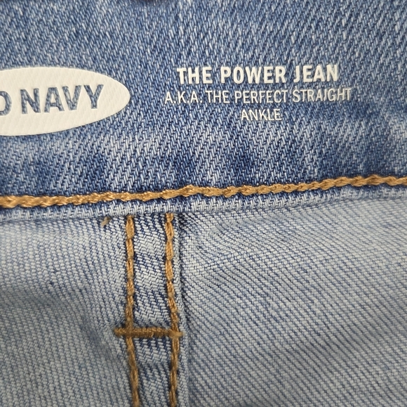 OLD NAVY The Power Jean A.K.A. The Perfect Straight Raw-Edge Ankle Girls Size 12 - Picture 6 of 7
